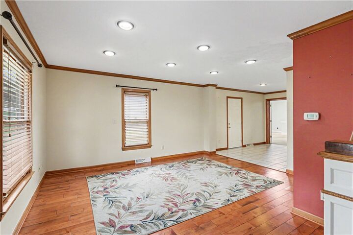 Property Photo:  2349 Rochester Road  PA 15237 