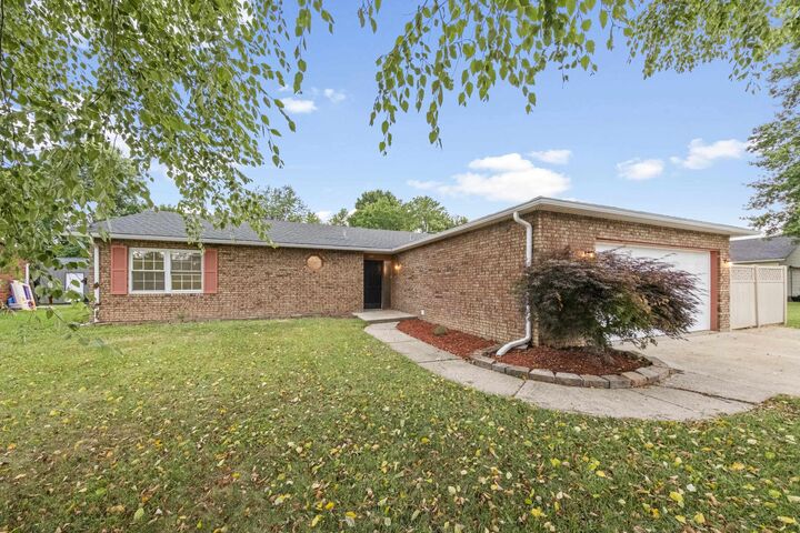 Property Photo: 1641 Gainesway Drive KY 41183