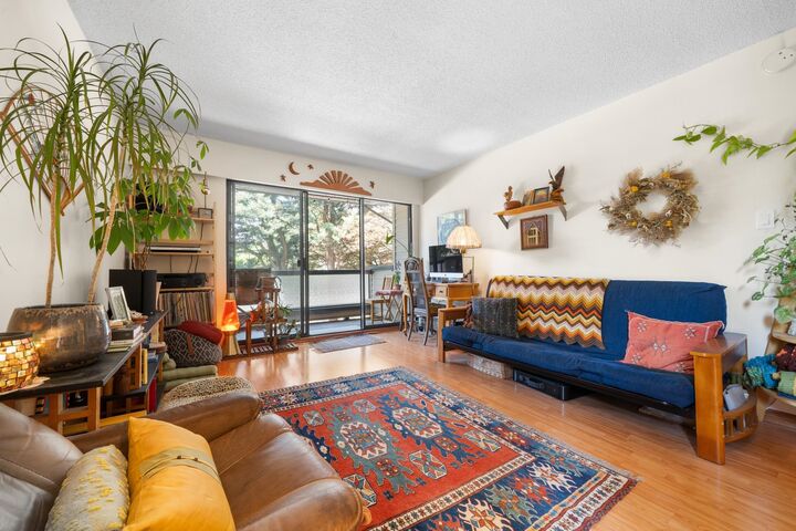 Property Photo: 2190 W 7th Avenue 214 BC V6K 4K7