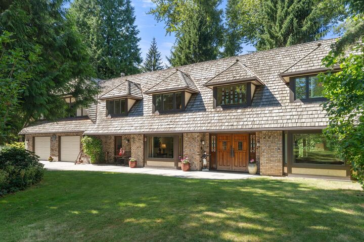 Property Photo: 14325 25 Avenue BC V4P 1R7