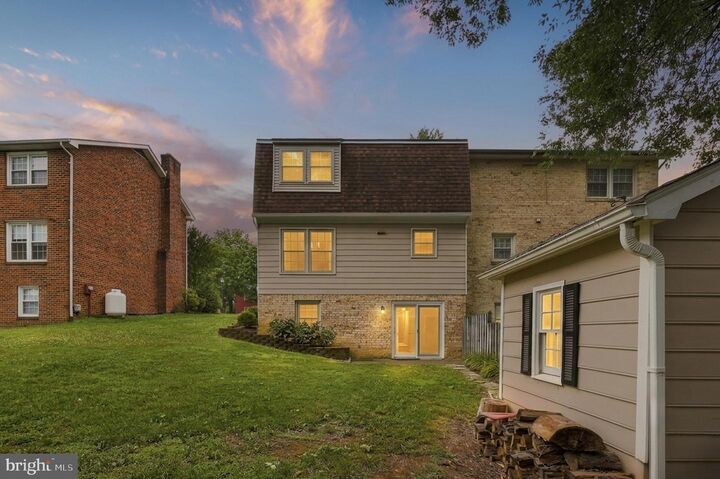 Property Photo: 824 Appleseed Court VA 22601