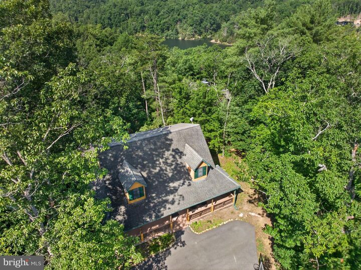 Property Photo:  14 Vickie Way  VA 22810 