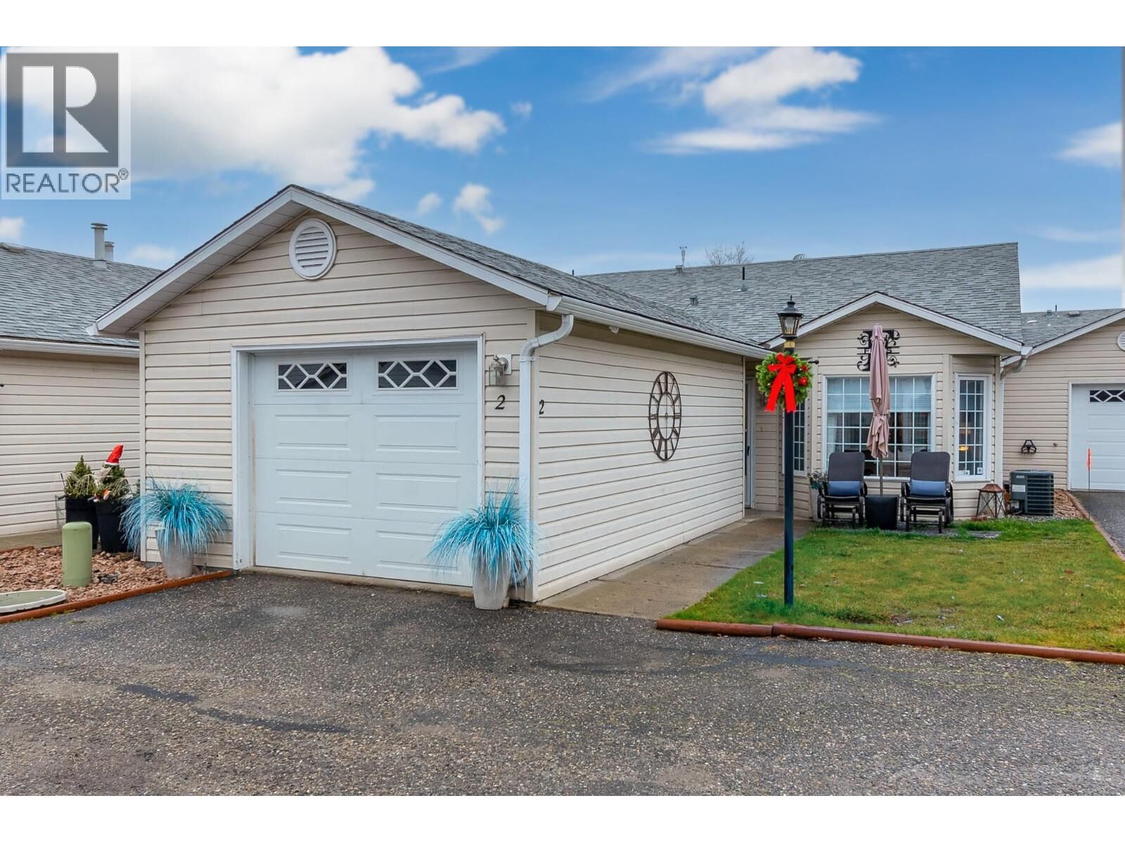 Property Photo: 3502 24 Avenue 2 BC V1T 1L8