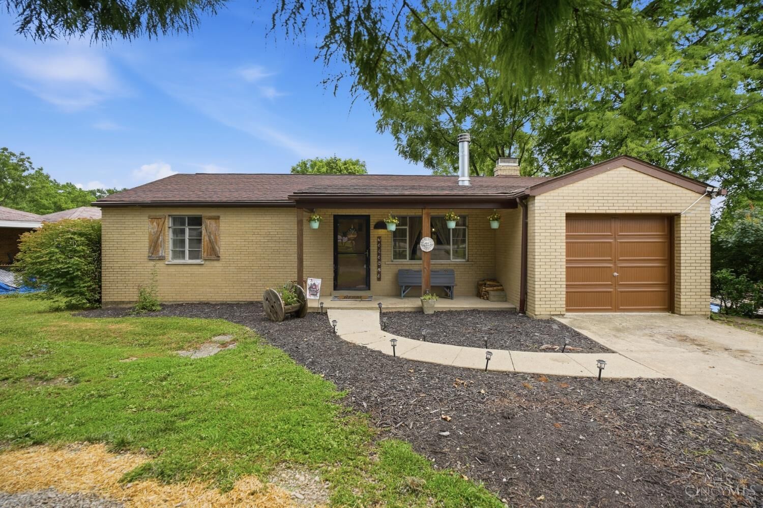 Property Photo: 6027 Springdale Road OH 45247