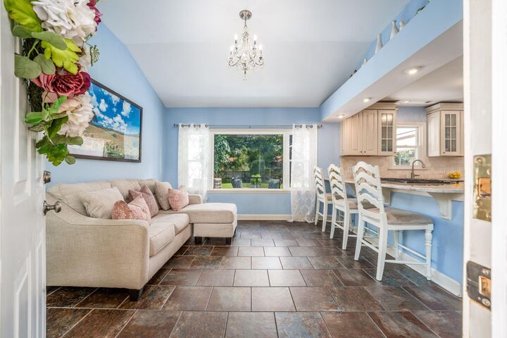 Property Photo: 210 Fairlawn Drive OH 43214