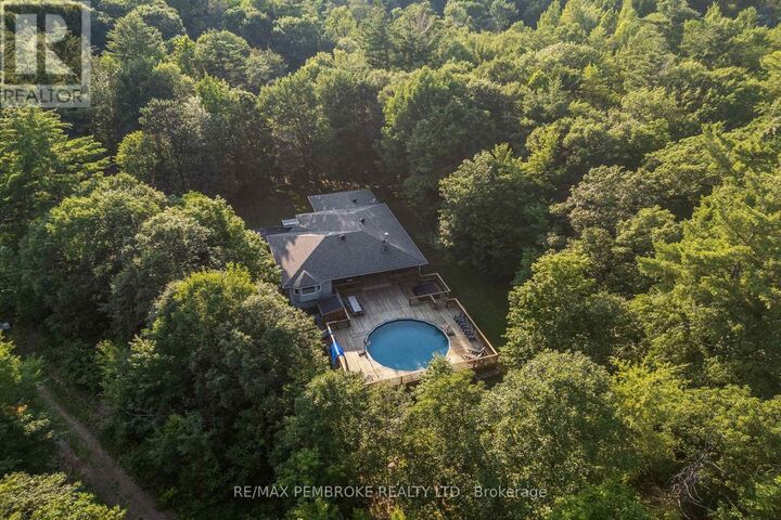 Property Photo:  38 Rahns Road  ON K8A 6W8 