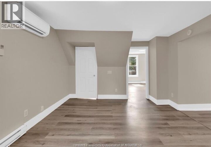 Property Photo:  680 Lincoln Main Unit  ON N8Y 2G7 