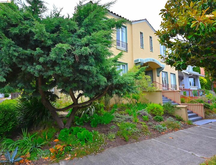 Property Photo:  1301 Bonita 3  CA 94709 
