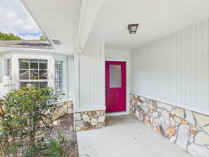 Property Photo:  1920 Redwood Avenue  FL 32578 