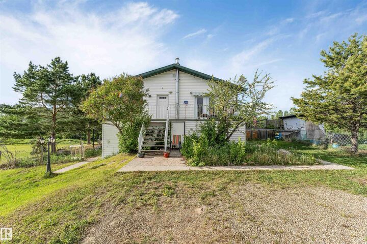 Property Photo:  50436 Rge Rd 240  AB T4M 0M6 