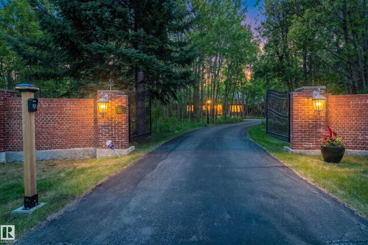 Property Photo:  52319 Rge Road 231  AB T8B 1A8 
