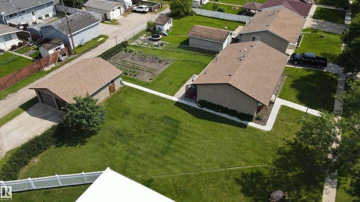 Property Photo: 4725 43 Avenue AB T9N 1N5