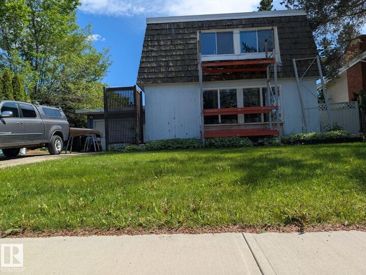 Property Photo:  4632 113A Street NW  AB T6H 1A3 