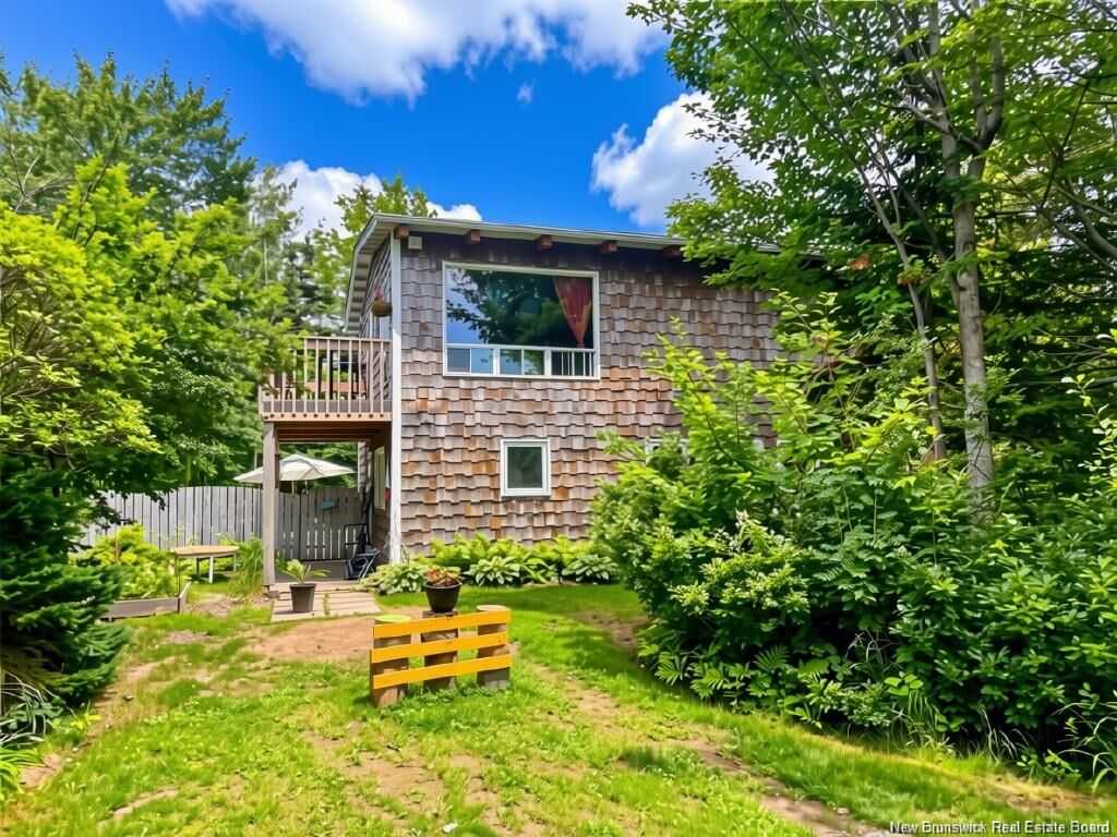 Property Photo:  256 Rue Belle Isle Street  NB E4P 2V7 