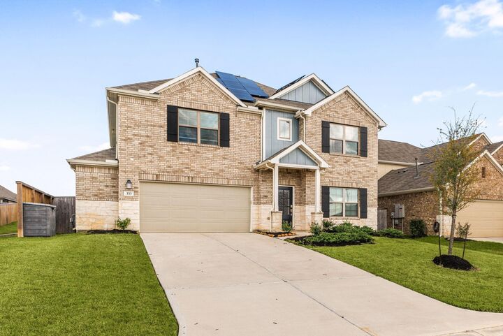 Property Photo: 333 Flower Reed Court TX 77354
