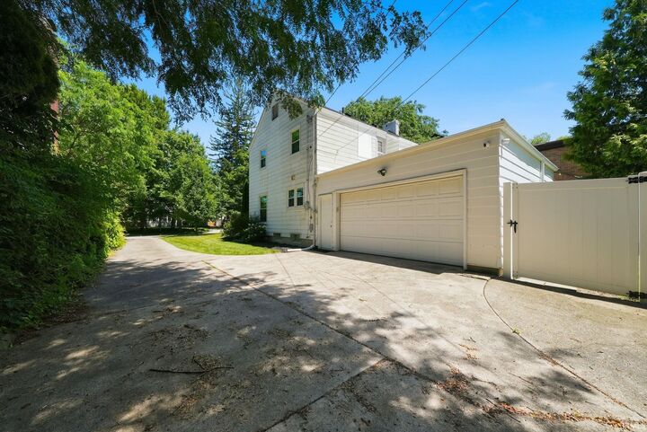 Property Photo:  1309 Illsley Drive  IN 46807 
