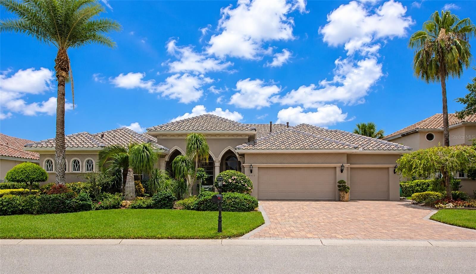 Property Photo:  10412 Winding Stream Way  FL 34212 