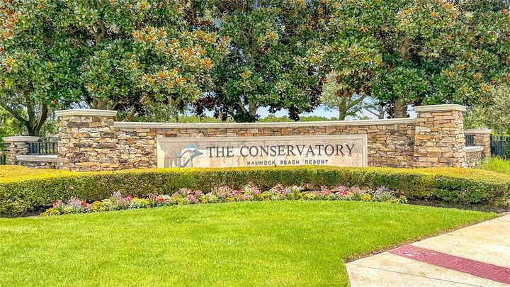 Property Photo: 341 Hibiscus Way FL 32137