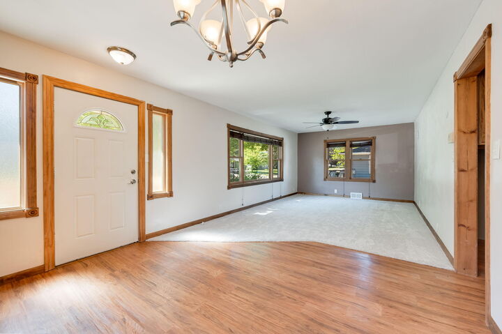 Property Photo: 826 N Main St WI 53027