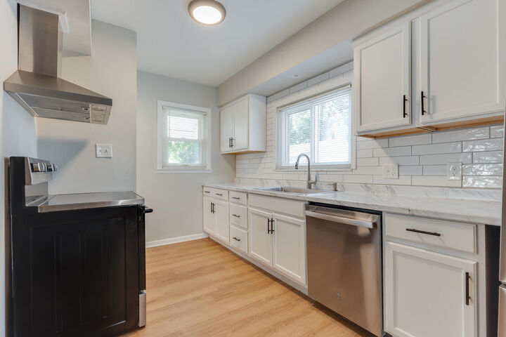 Property Photo:  3502 Arlene Avenue  MI 48503 