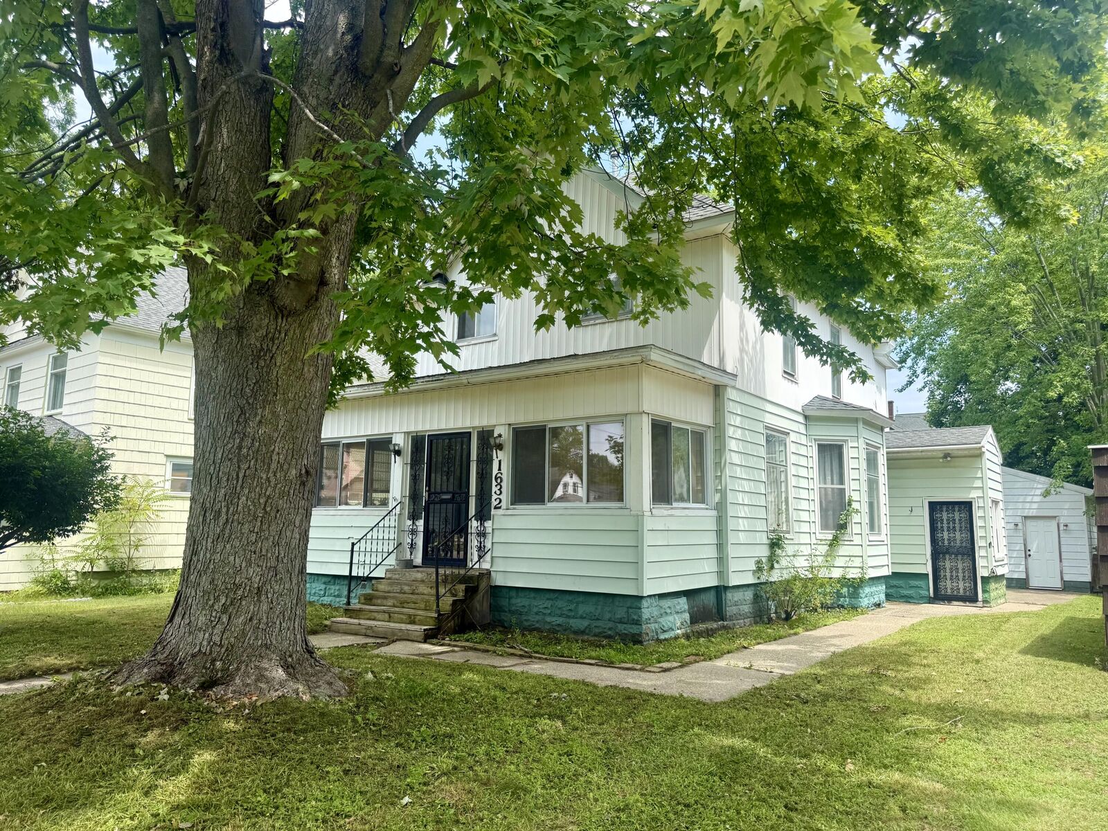 Property Photo: 1632 5th Street MI 49441