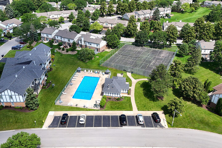 Property Photo:  