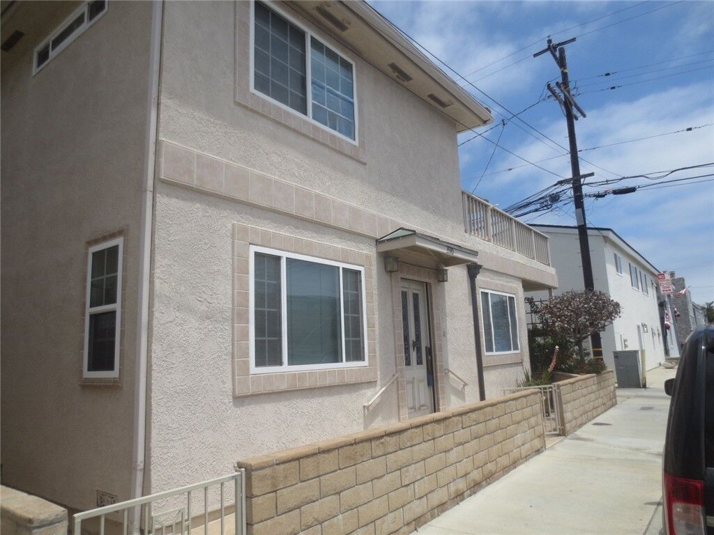 Property Photo: 3510 Lake CA 92663