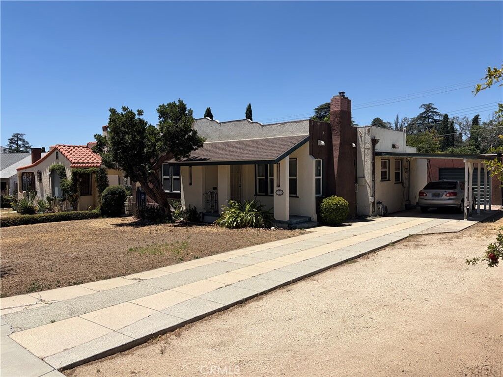 Property Photo: 1143 N San Gorgonio CA 92220