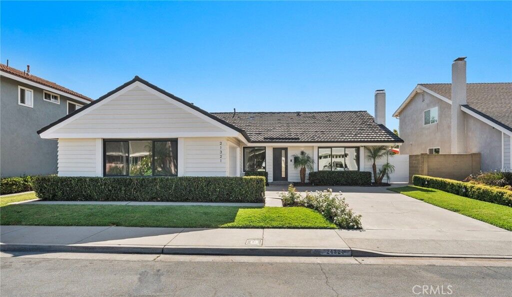 Property Photo: 21321 Compass Lane CA 92646