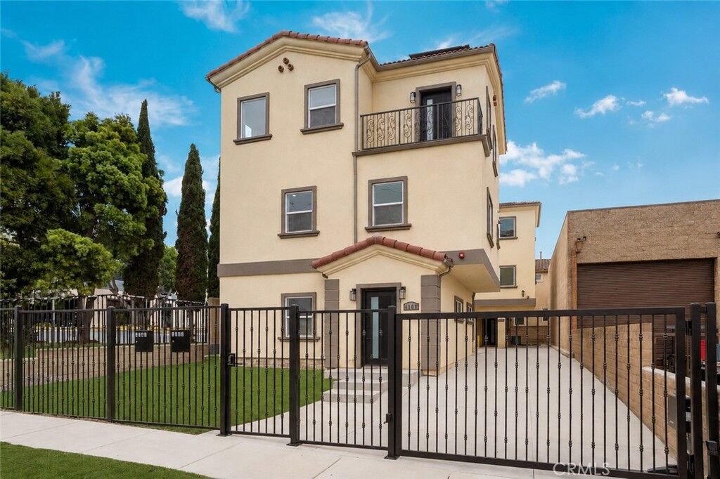 Property Photo: 4100 Spencer CA 90503