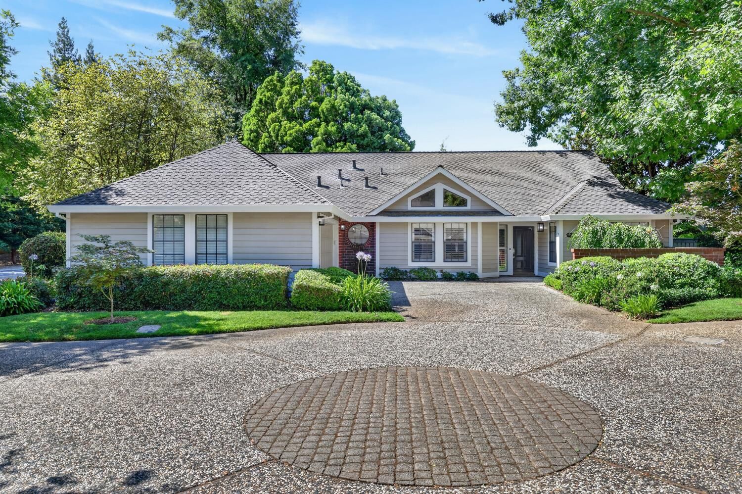 Property Photo:  1073 Harrington Way  CA 95608 