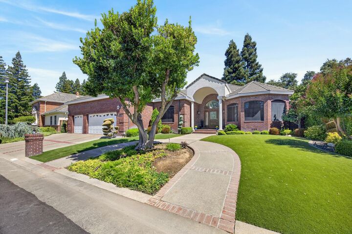 Property Photo:  4932 Roselin Way  CA 95758 