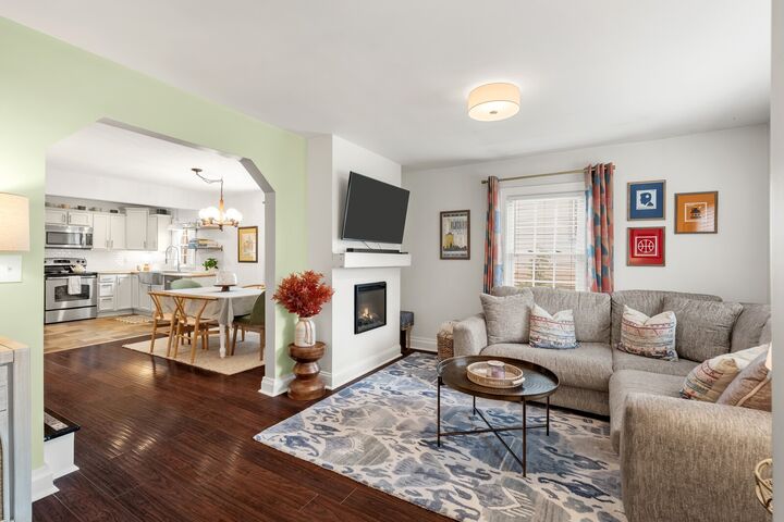 Property Photo: 1241 Ardee Ave TN 37216