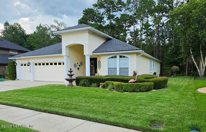 Property Photo: 2268 Links Drive FL 32003