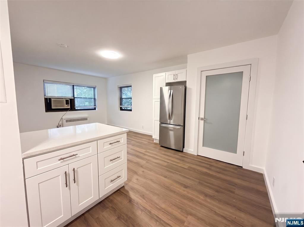 Property Photo:  3081 Edwin Avenue 1H  NJ 07024 