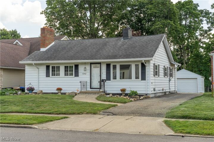 Property Photo:  1042 Leighton Avenue  OH 44221 