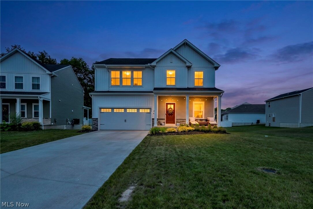 Property Photo: 704 Maple Hollow Court OH 44035
