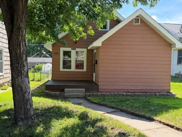 Property Photo:  4326 Morgan Avenue N  MN 55412 