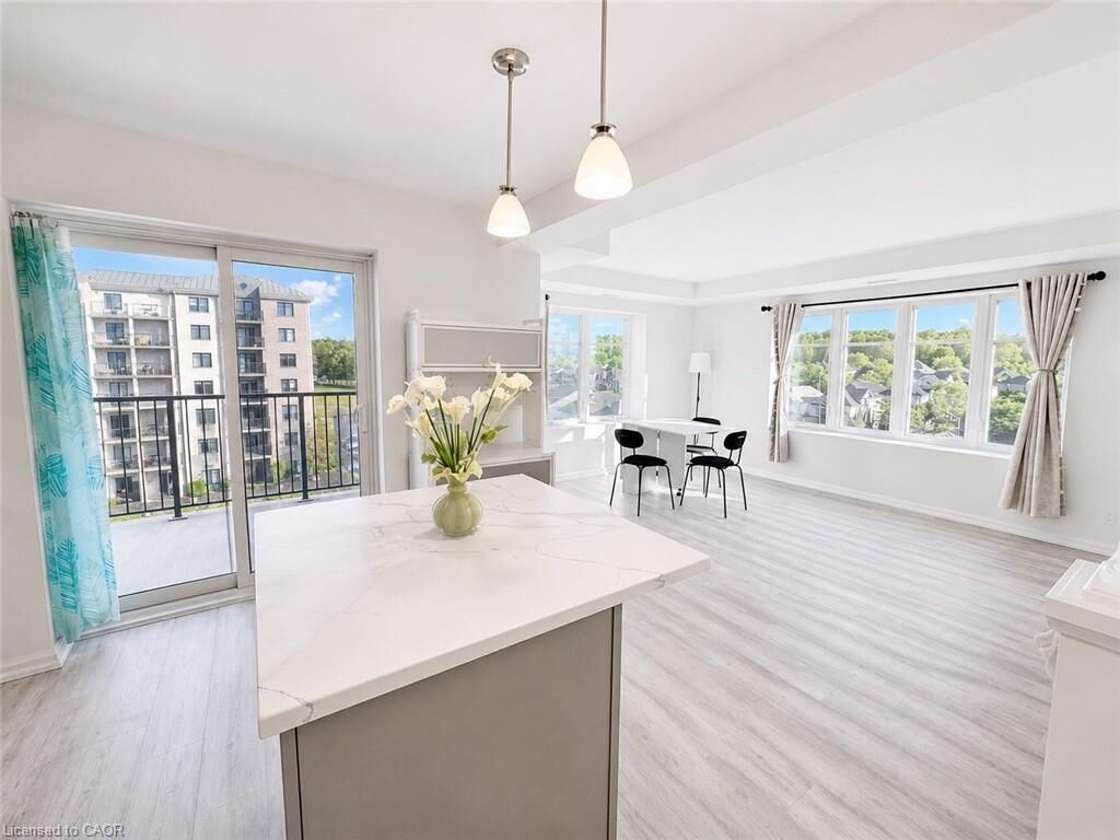 Property Photo: 778 Laurelwood Drive ON N2V 0G3