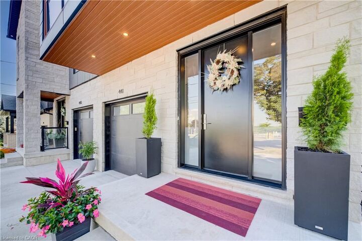 Property Photo: 441 East Avenue ON N2H 1Z7