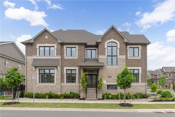 Property Photo: 1388 Aymond Crescent ON L6H 7W9