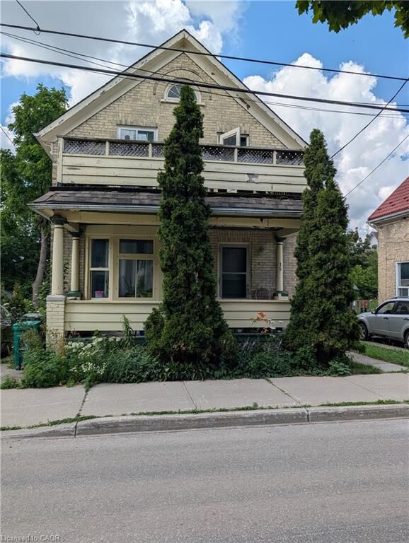 Property Photo:  15 Martin Street  ON N2G 2X1 