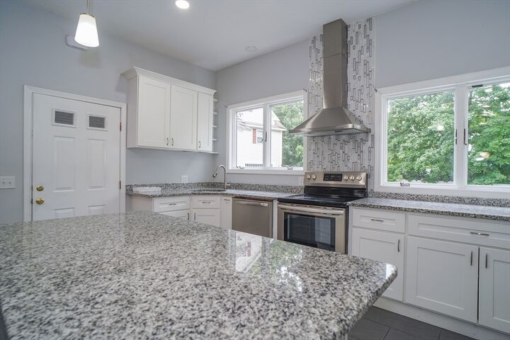 Property Photo:  48 Andover Rd 1  MA 01821 