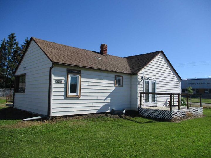 Property Photo:  322 7th Avenue SE  AB T0H 2M0 
