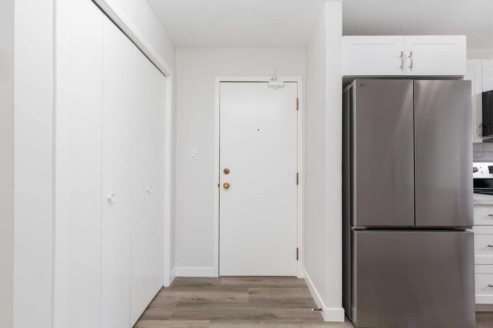 Property Photo:  85 Foxbend Crescent 216  AB T1H 5T4 