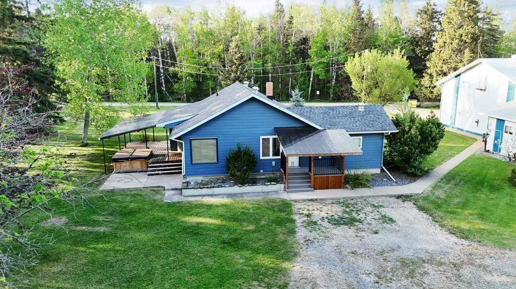 Property Photo:  374079 Range Road 4-2  AB T0M 0X0 