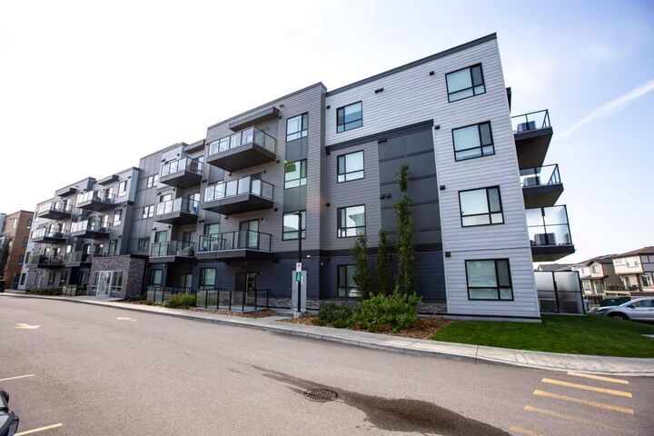 42 Cranbrook Gardens SE 1403 — photo 1