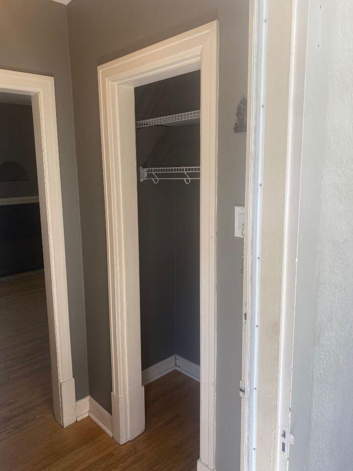 Property Photo:  1241 6 Avenue S  AB T1J 1A3 