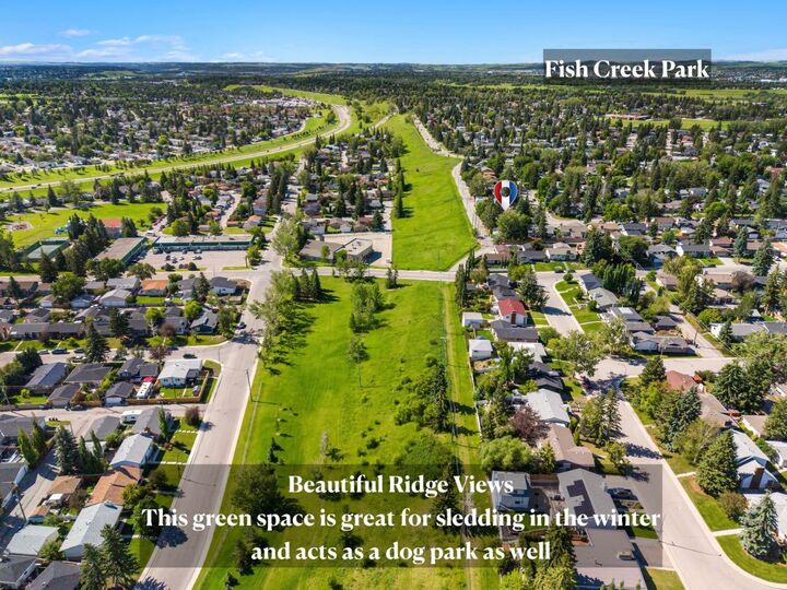 Property Photo:  1102 Lake Christina Way SE  AB T2J 2R3 