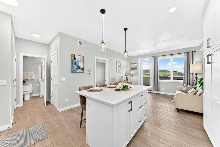 Property Photo: 80 Greenbriar Place NW 3407 AB T3B 6J4